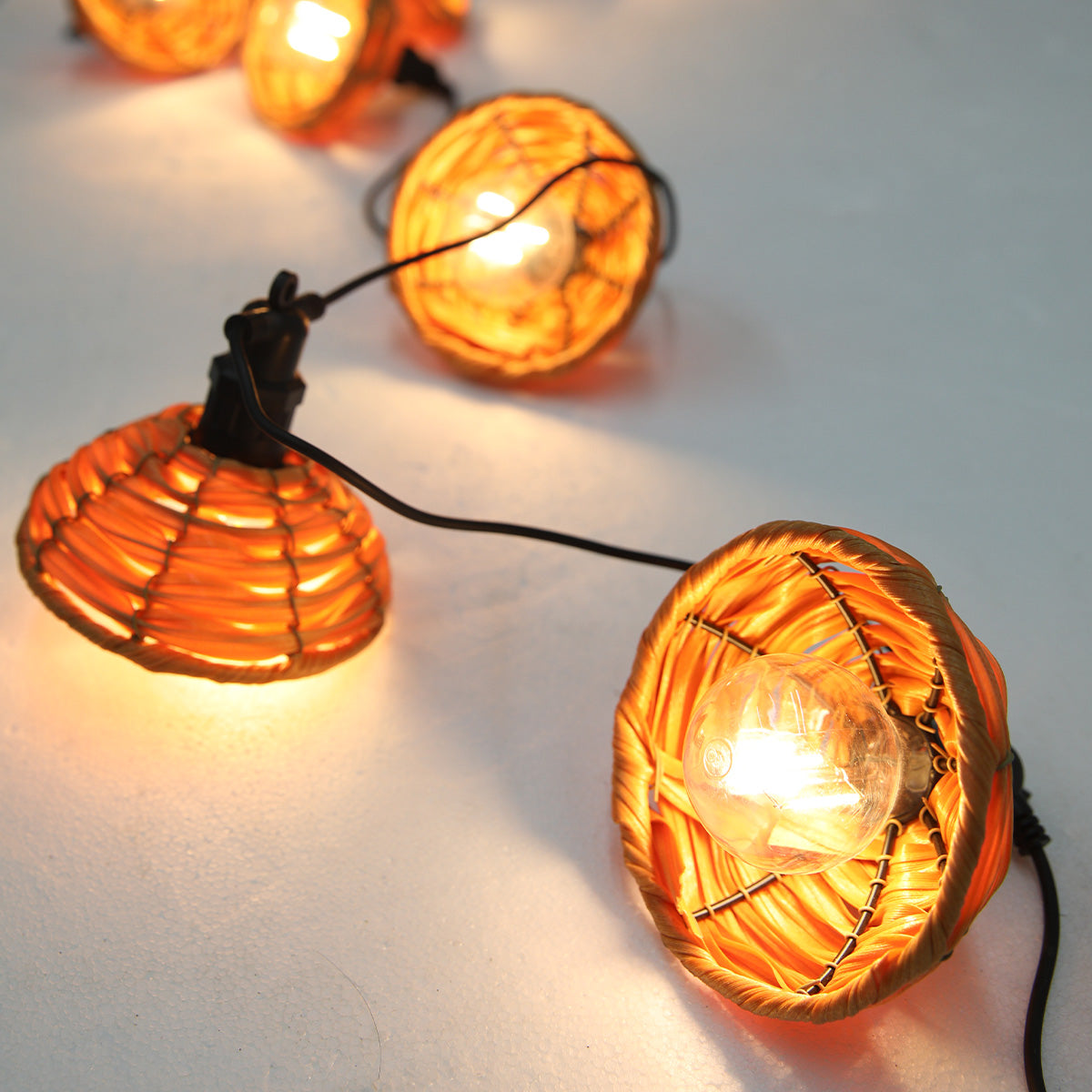 Guirlande lumineuse extérieur 10 globes transparents abat jour en polyrotin LED blanc chaud COTTAGE 5.70m
