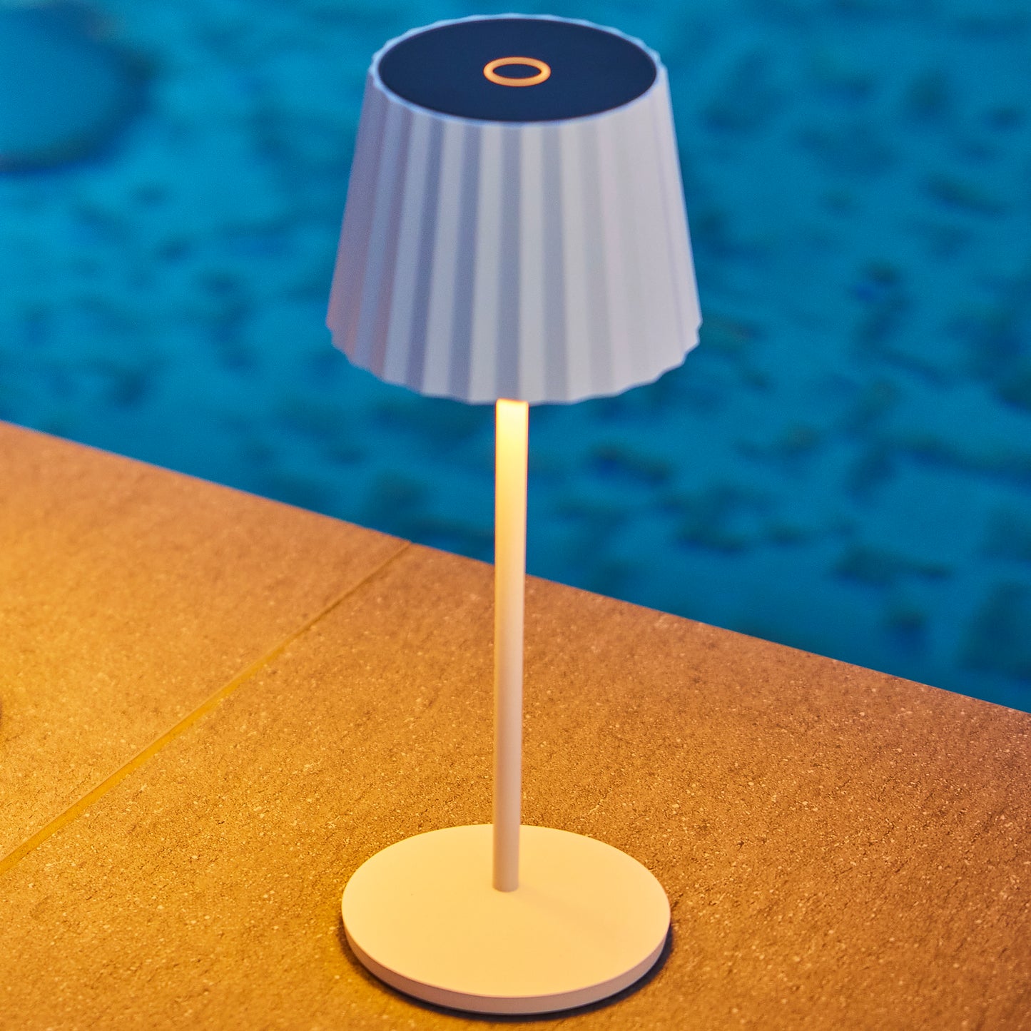 Kabellose warmweiße LED-Tischlampe ABBY WHITE H30cm