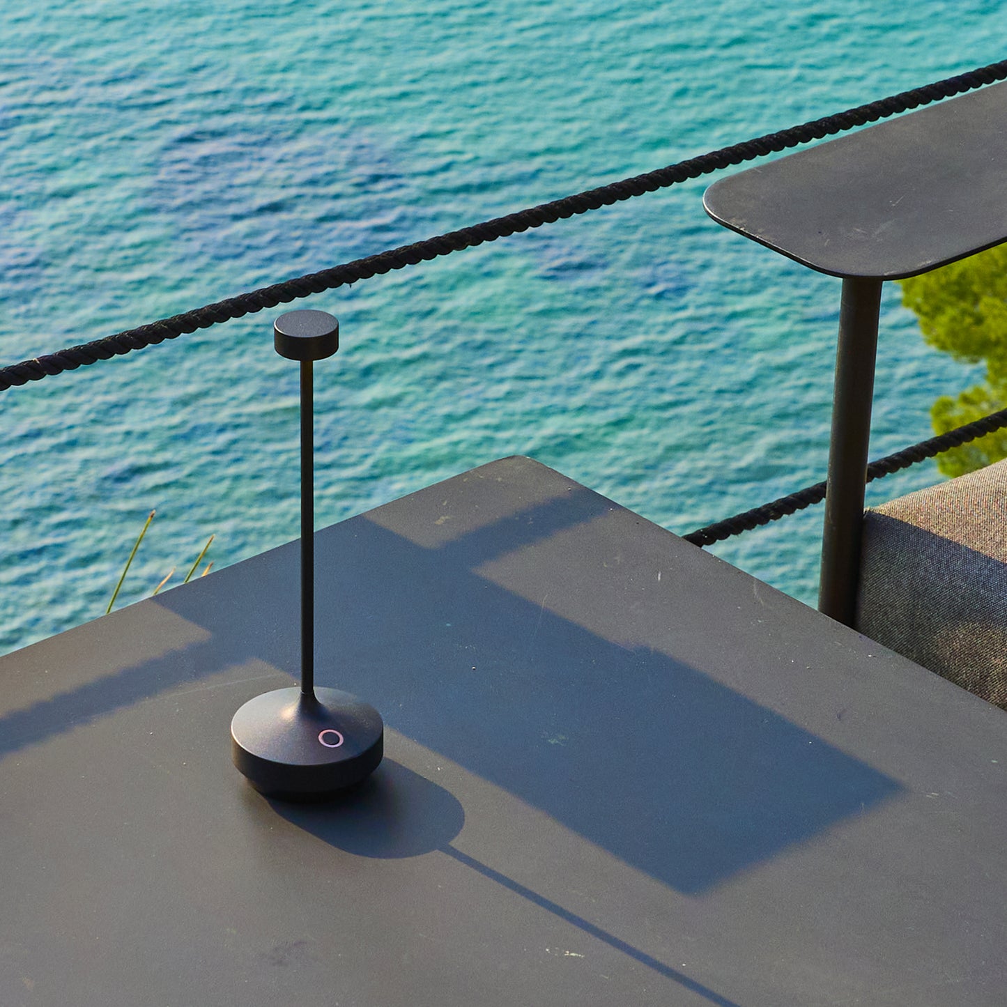 Kabellose warmweiße LED-Tischlampe ABBY BLACK H30cm