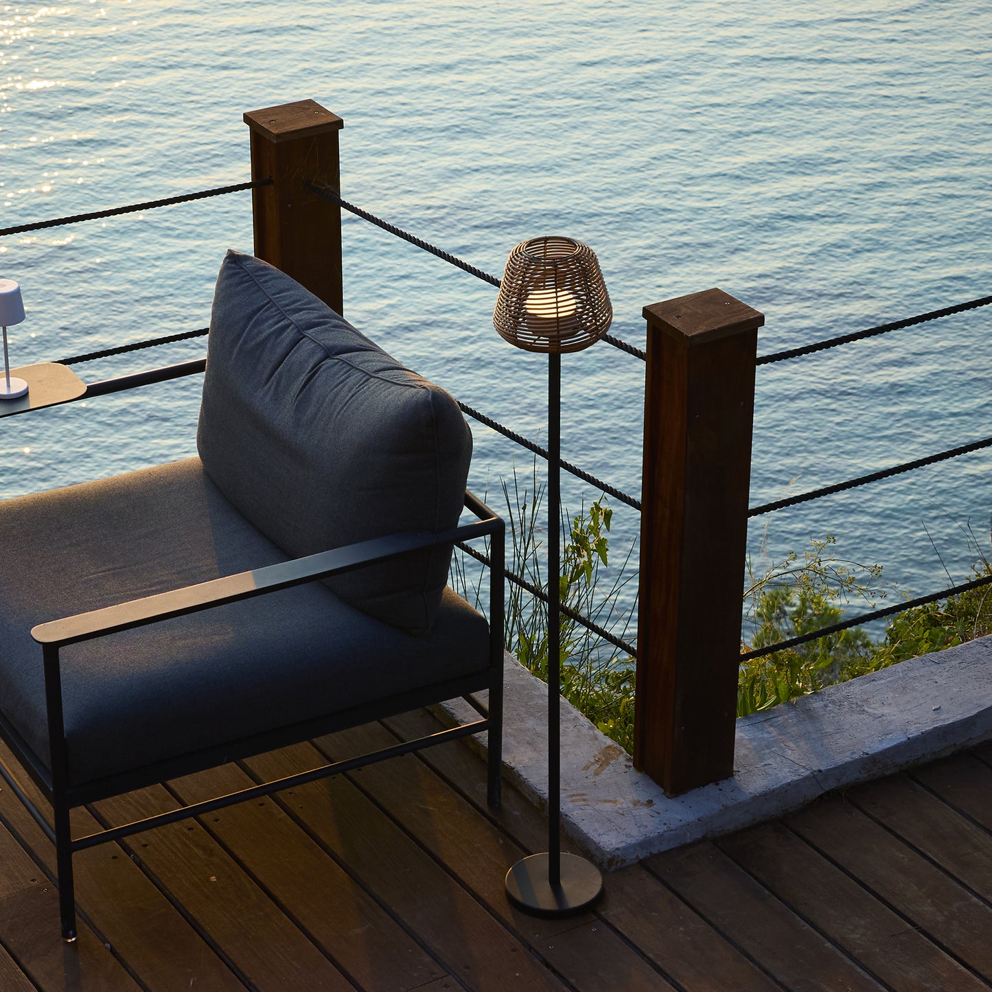 Design-Stehlampe aus Polyrattan-Draht für den Außenbereich, weiße LED TALL BOHEME H150cm E27-Sockel