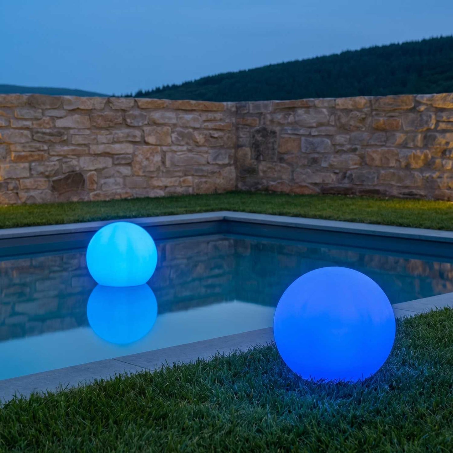 Set of 2 SOLSTY white/multicolor LED floating light balls to prick or put down ∅30cm