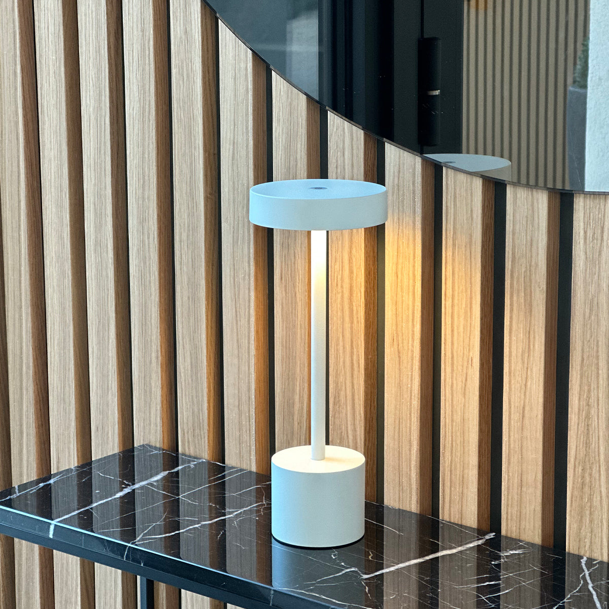 Lampe de table sans fil touch en aluminium blanc mat LED ROBY WHITE H30cm