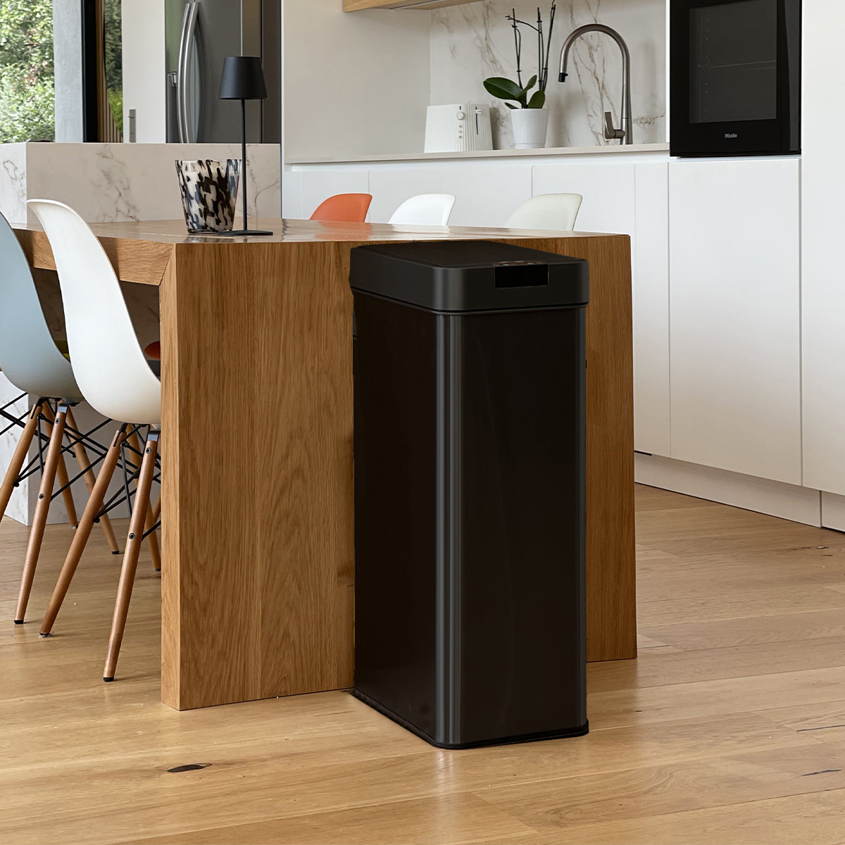 Poubelle de cuisine automatique 70L SILVERLAKE BLACK en acier Inox avec cerclage Ouverture papillon grande capacité