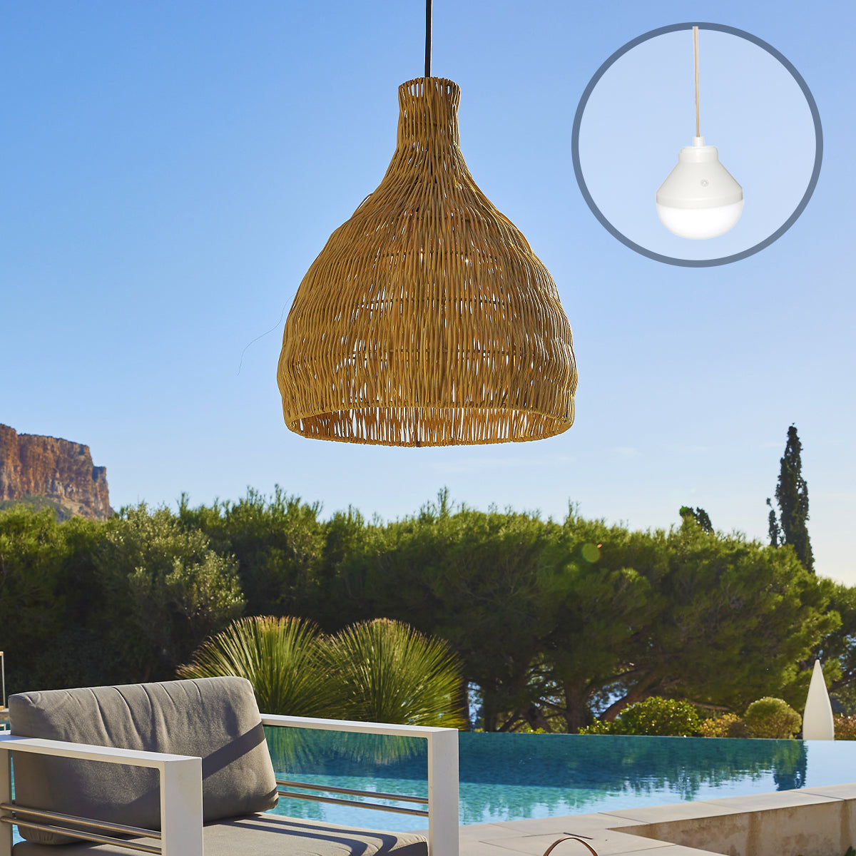 Suspension BELLA NOMAD  en rotin naturel style bohème avec ampoule LED nomade