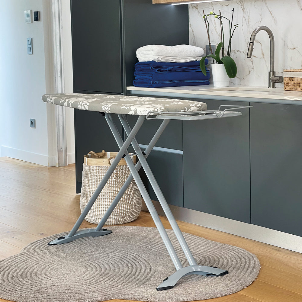 Foldable ironing board 2in1 WILD in steel 130x47 H90cm with iron rest and central steamer