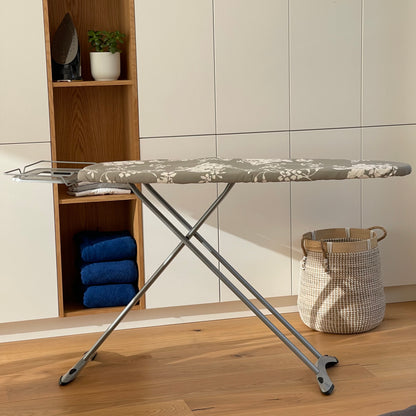 Faltbares Bügelbrett 2in1 WILD aus Stahl 130x47 H90cm mit Bügeleisenablage und zentralem Dampfgarer