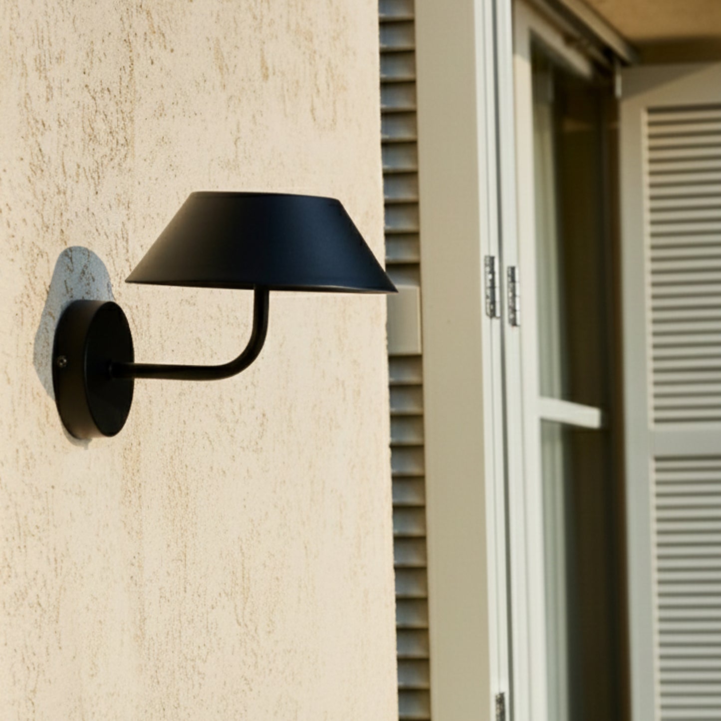 Applique murale solaire en aluminium avec module LED solaire avec télécommande NERIO WALL H18.5cm