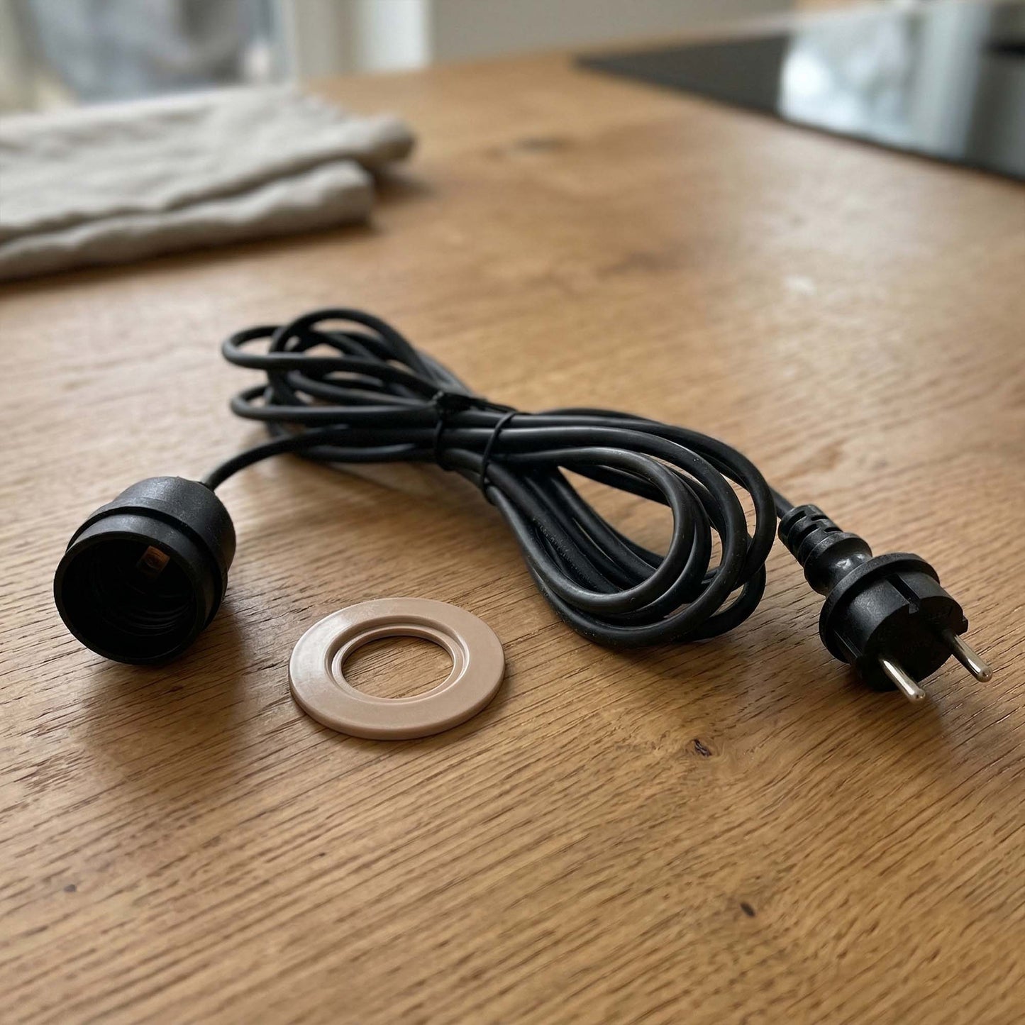 ENNA Kabel E27 Fassungslänge 5 Meter für den Außenbereich kompatibel mit unseren Lampenschirmen