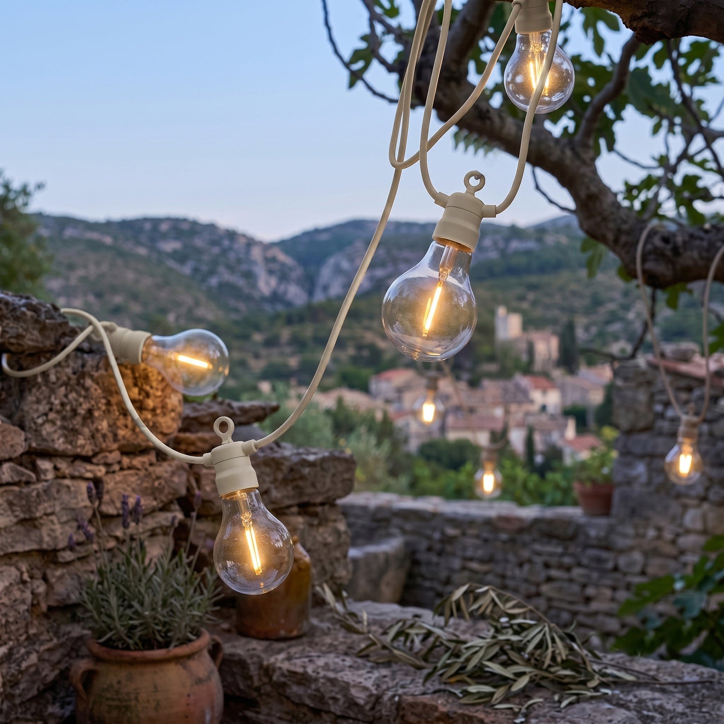 Guirlande lumineuse extérieur taupe 10 globes transparents raccordable LED blanc chaud PARTY MAX CLEAR TAUPE 8m