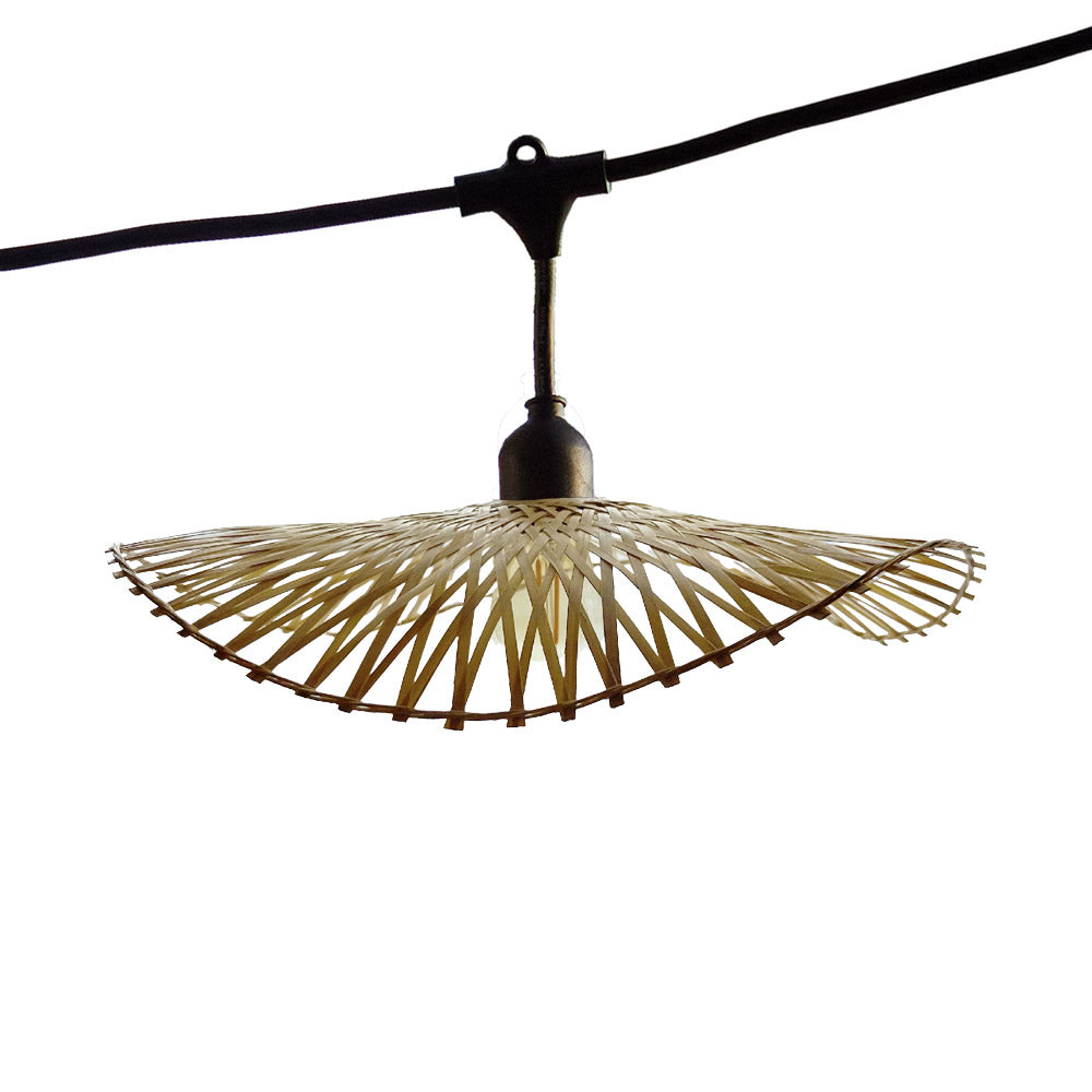Guirlande lumineuse raccordable d'extérieur avec abat-jour en bambou naturel style bohème 7 ampoules à filament douille E27 LED blanc chaud SERENITY LIGHT 6m