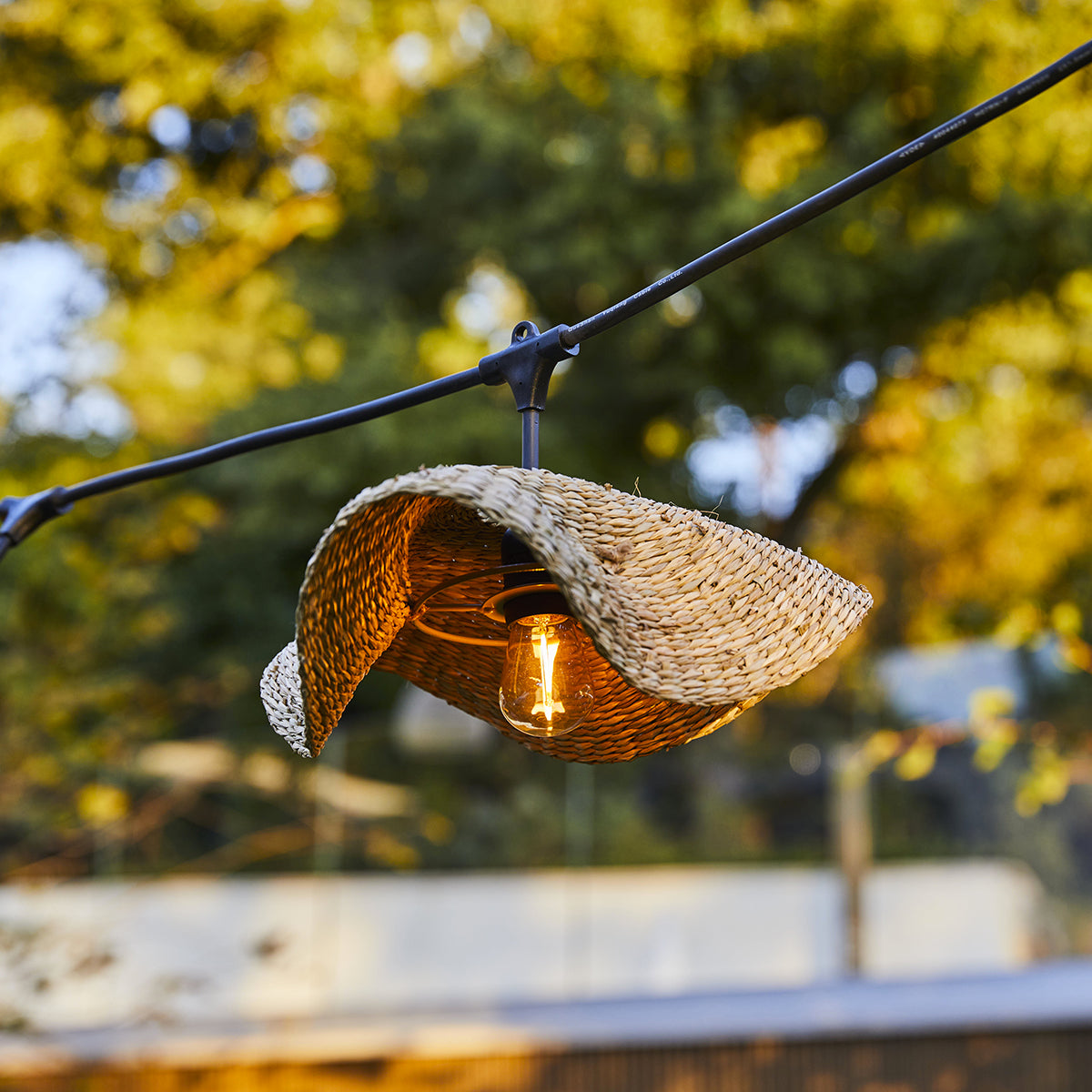 Guirlande lumineuse raccordable d'extérieur avec abat-jour en herbe marine style bohème 7 ampoules à filament douille E27 LED blanc chaud MOLLY LIGHT 6m