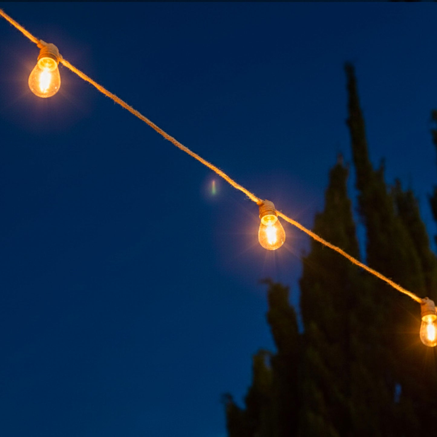 Guirlande lumineuse solaire et sur secteur en corde 10 ampoules transparentes LED blanc chaud FANTASY CORD SOLAR 8m