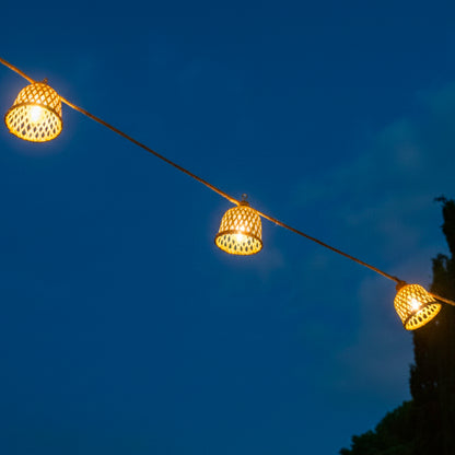 Guirlande lumineuses solaire et sur secteur raccordable en corde 20 ampoules transparentes LED blanc chaud dimmable MALY LIGHT HYBRID 13m