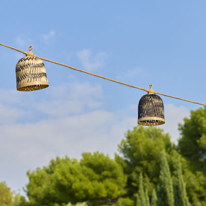 Guirlande lumineuse extérieur raccordable 10 abat-jour naturels en bambou LINA LIGHT HYBRID LED blanc chaud 8m solaire et sur secteur