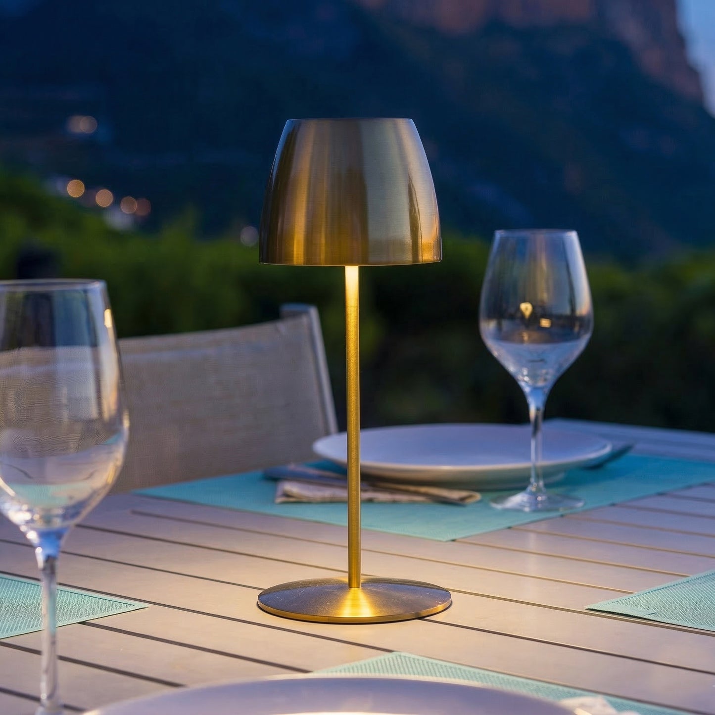 Lampe de table sans fil LED blanc chaud dimmable ORLUM H30cm dorée