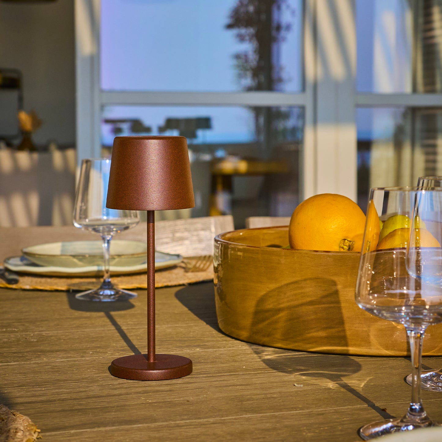 Mini lampe de table touch sans fil en aluminium bronze LED KELLY MINI VINTAGE blanc dimmable H22cm