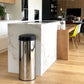 Automatischer Kücheneimer 50L ARTIC SILVER mit großem Fassungsvermögen aus gebürstetem EDELSTAHL mit Umreifung