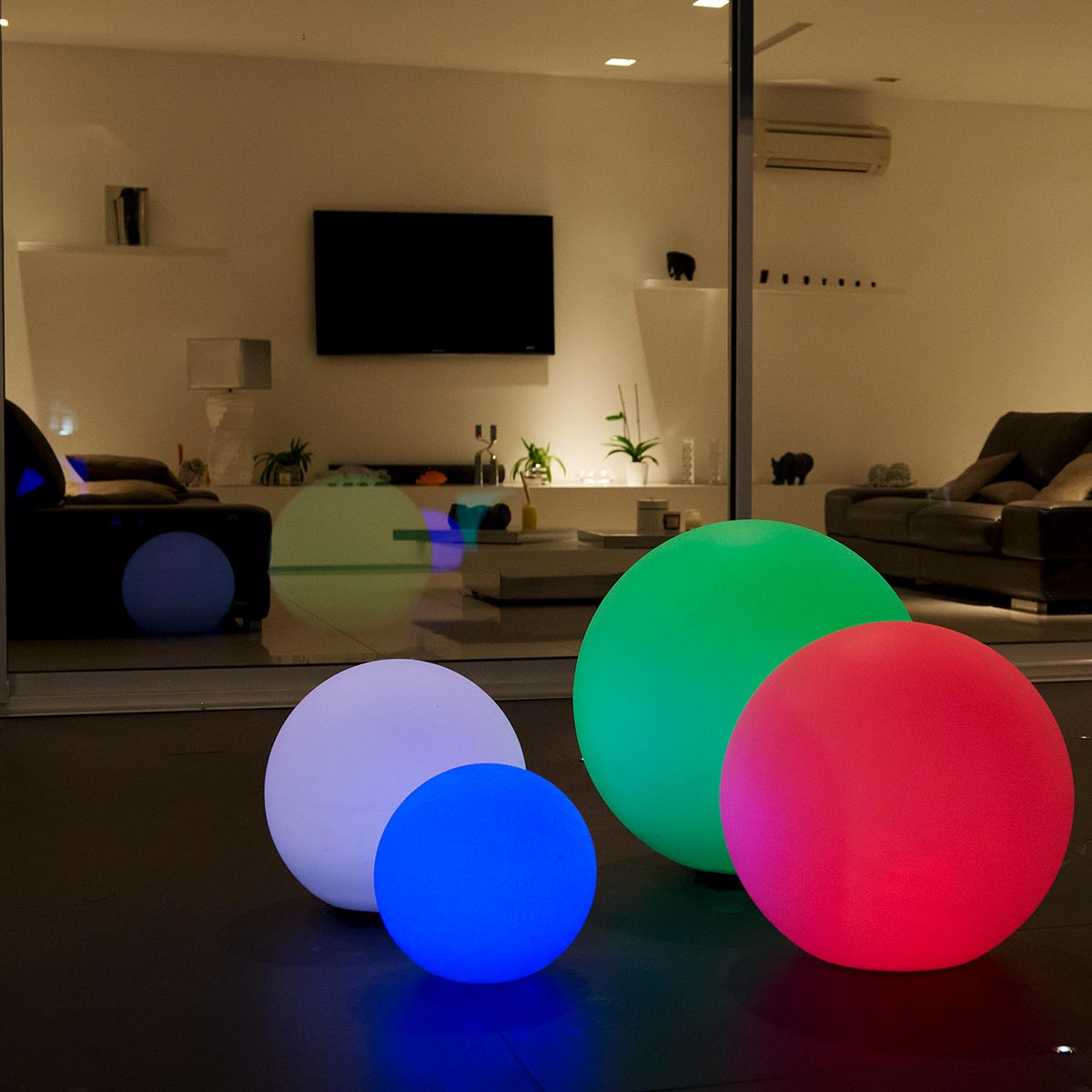 1 Pc LED boule lumineuse télécommande colorée décorative flottante piscine  lumières lampe pour pelouse LAMPE A POSER