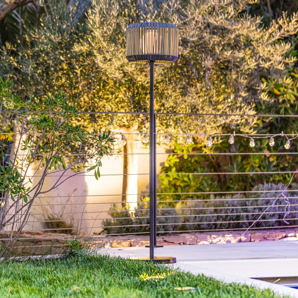 2 Lampadaires LED solaires à pied, Lampadaires de jardin