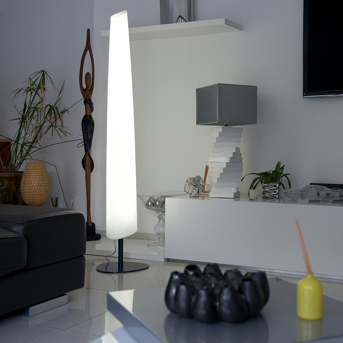 Lampadaire lumineux design fin filaire pour extérieur éclairage puissant LED blanc BAY H160cm - REDDECO.com